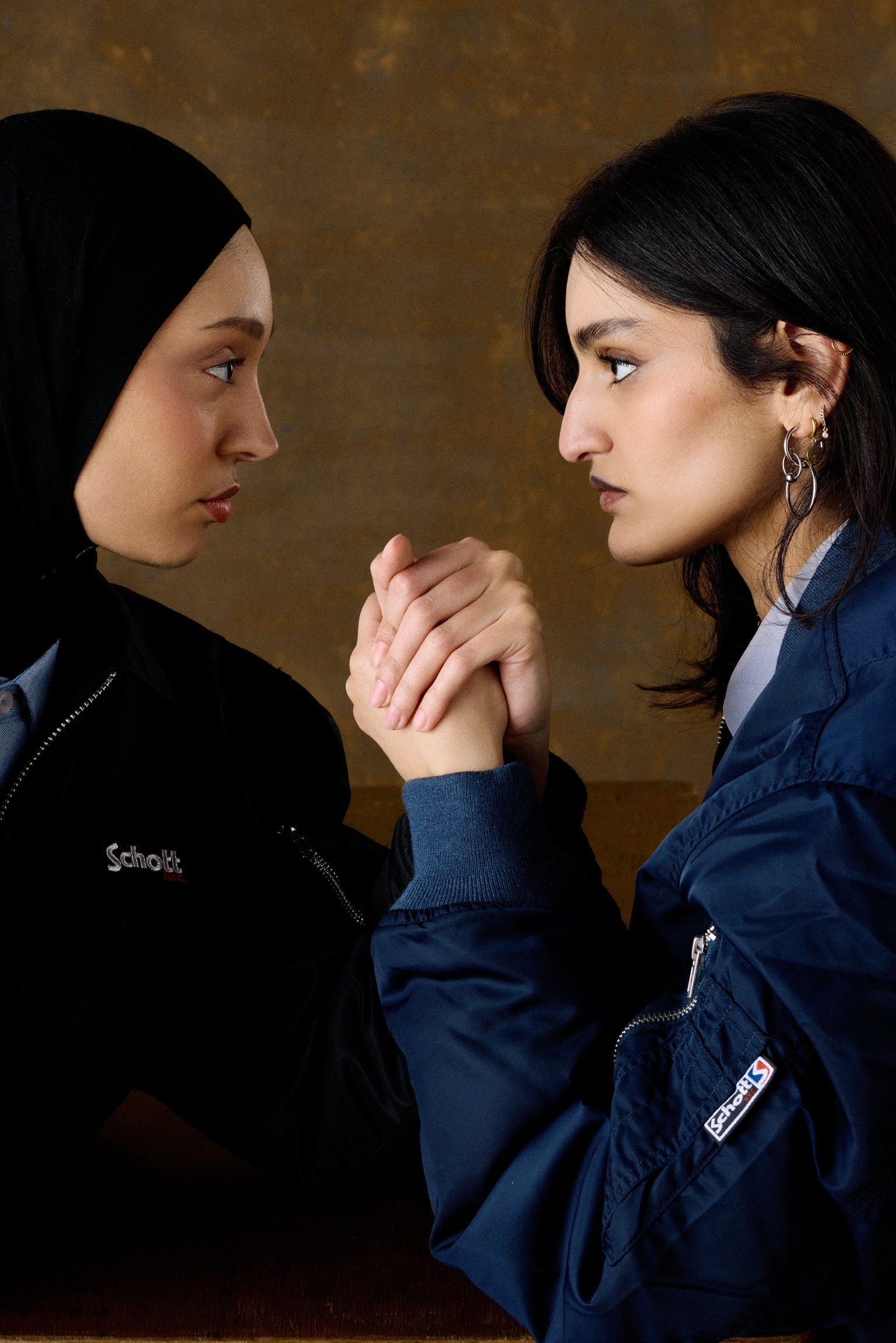 Schott - Sisterhood